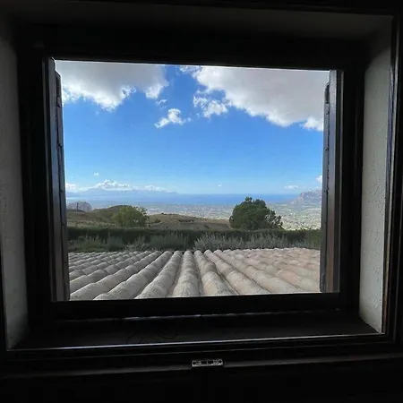 Siciliana Con Piscina E Vista Panoramica Sul Mare 보르게토